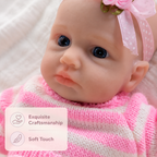 Boneca Bebê Reborn de Silicone Sólido Lulu 20cm, Membros Flexíveis, Roupa de Malha Listrada Rosa Incluída